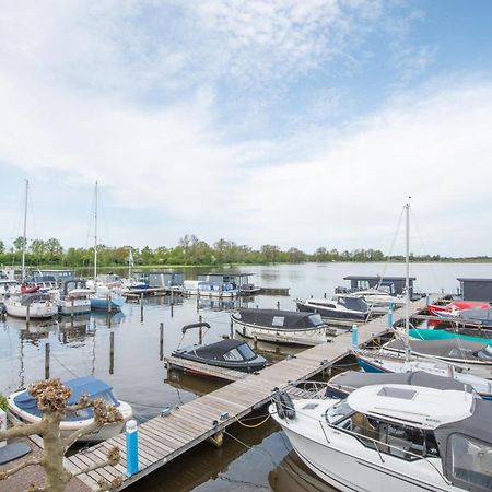 Meerzicht 24 - Luxury Family Accommodation With Beautiful Lake Side View Uitgeest Екстер'єр фото