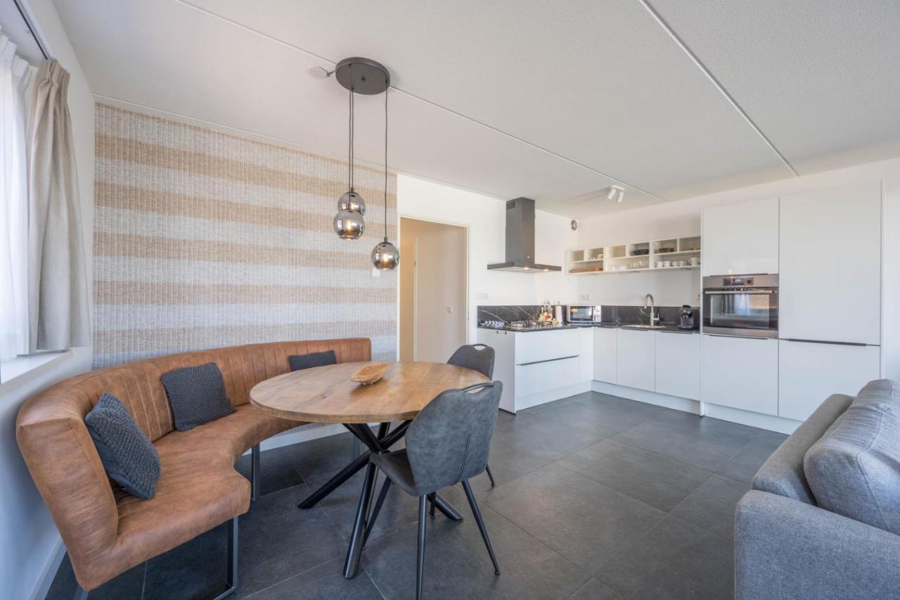 Meerzicht 24 - Luxury Family Accommodation With Beautiful Lake Side View Uitgeest Екстер'єр фото